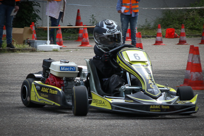 Jugend-Kart-Slalom